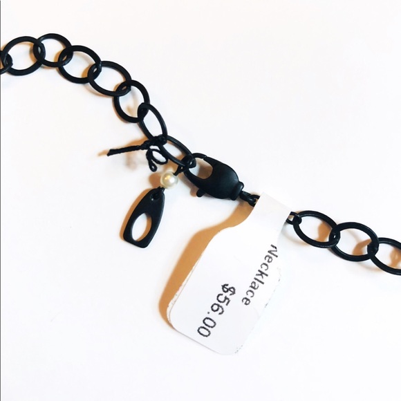 Teardrop Pearl Necklace - Picture 8 of 9